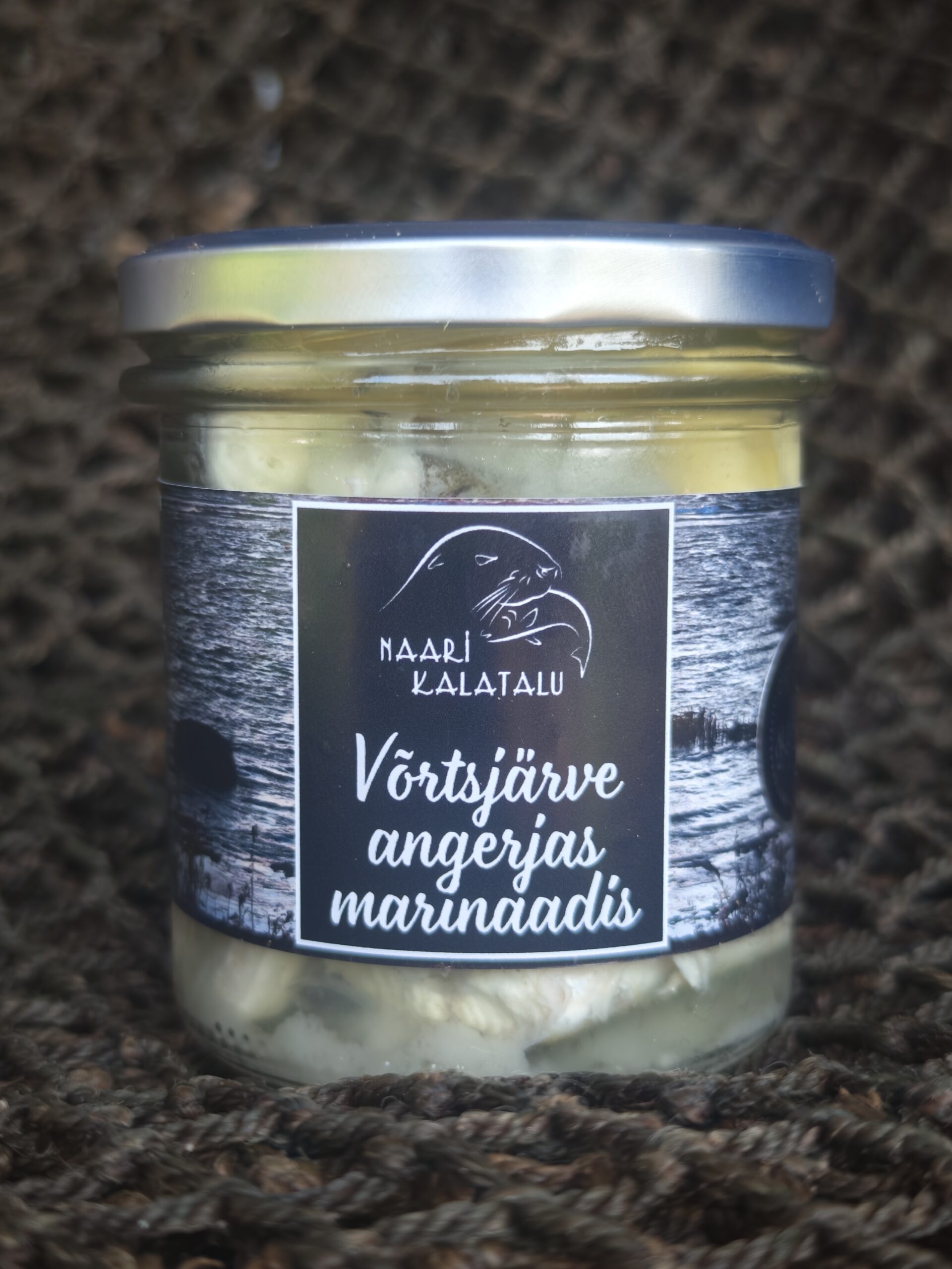 Võrtsjärve angerjas marinaadis